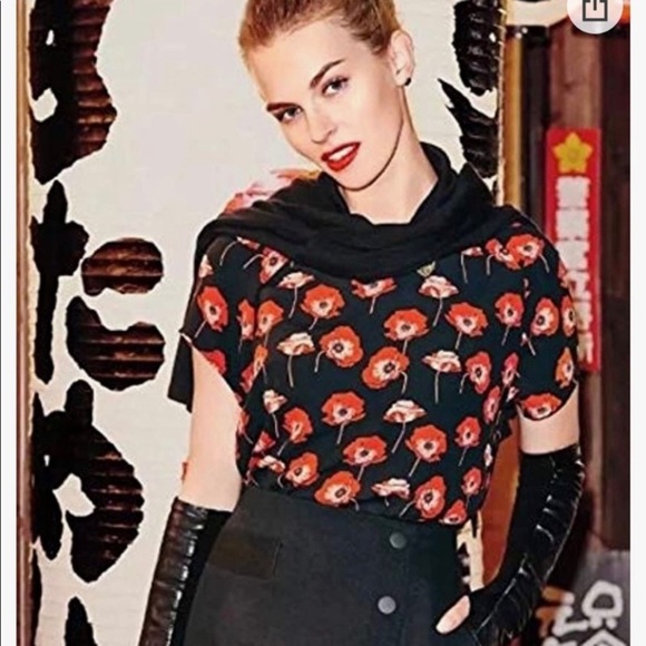 Cabi 3251 Flanders Poppy shirt blouse split back size medium - Picture 2 of 10